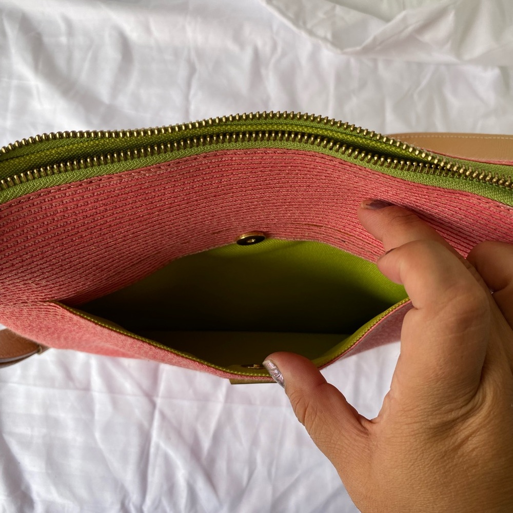Eric Javits NY Pink Woven Raffia Straw Shoulder Bag, Leather Strap & Neon Lining - Picture 6 of 11